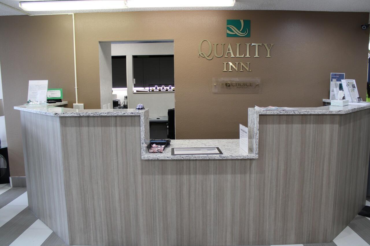 Quality Inn Mount Pleasant Extérieur photo