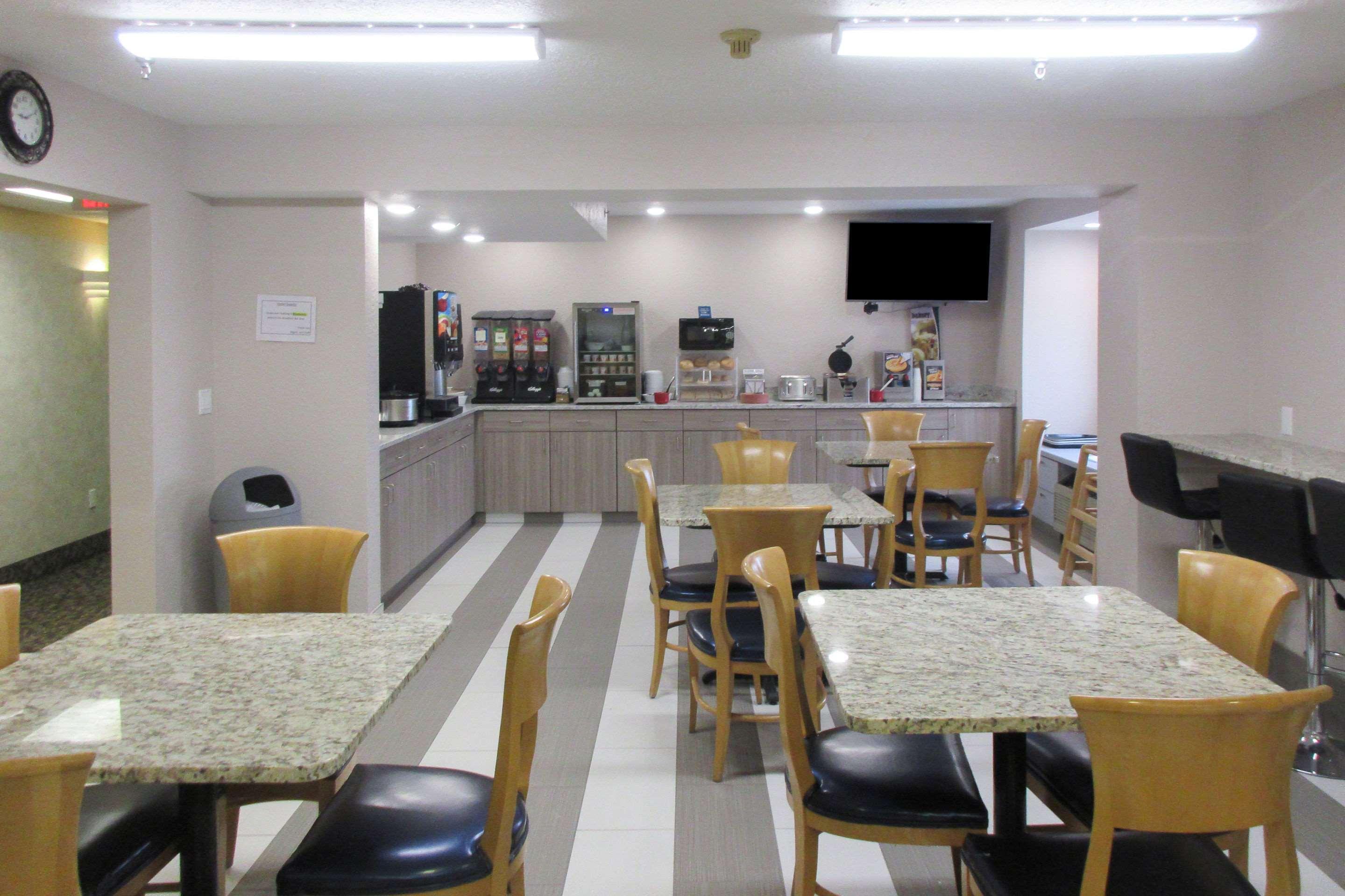 Quality Inn Mount Pleasant Extérieur photo