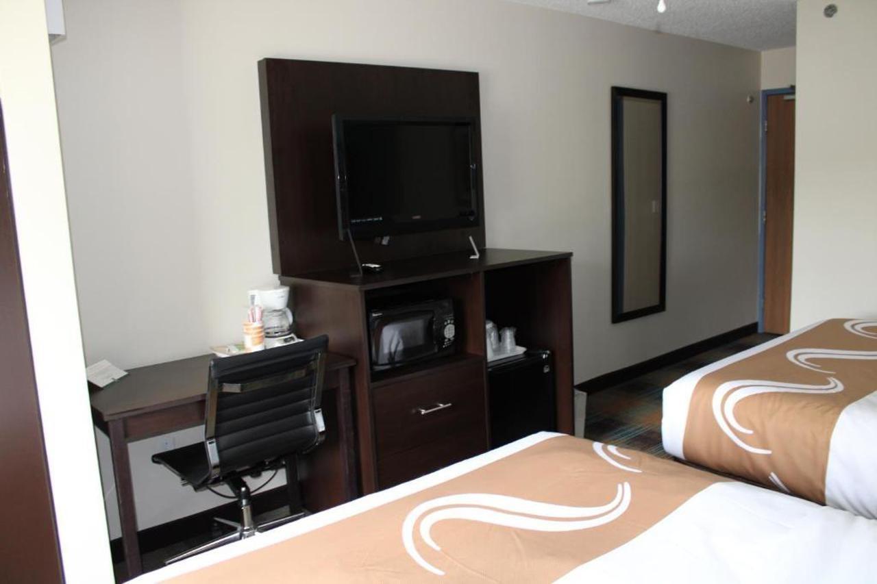 Quality Inn Mount Pleasant Extérieur photo