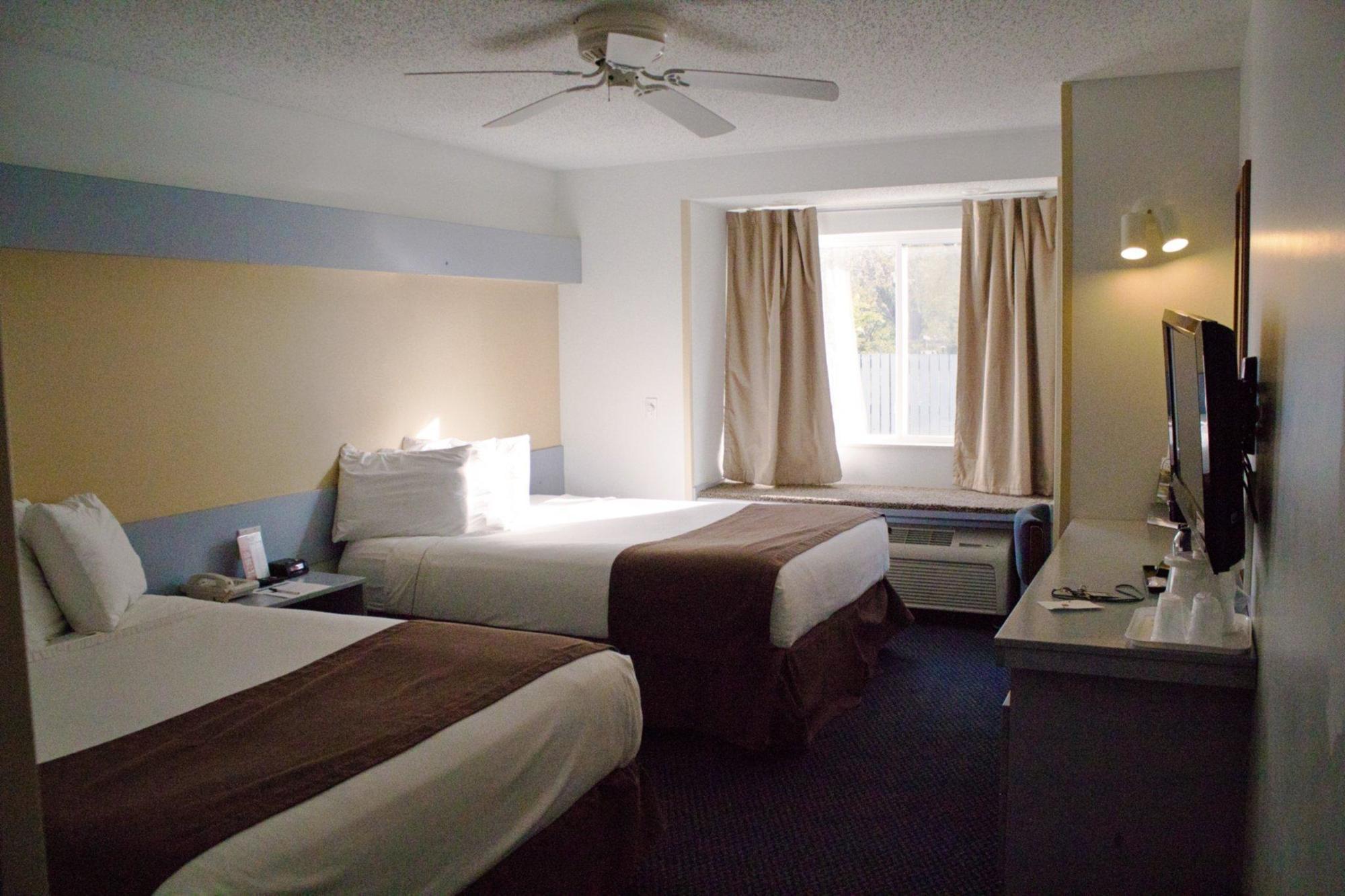Quality Inn Mount Pleasant Extérieur photo